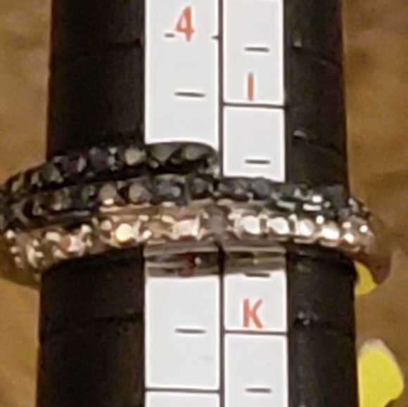 Size 5, Blue & White Diamond Crossover Band, Sterling Silver, 0.14 carats, NWT - Picture 4 of 8